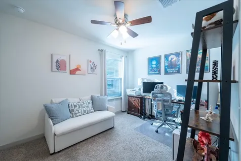 201 Elm Creek Drive Hutto TX 78634