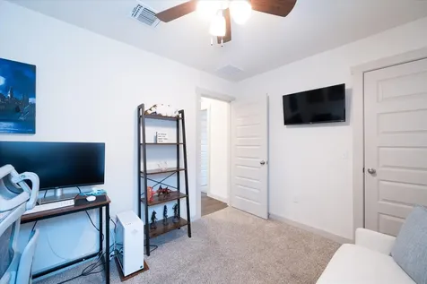 201 Elm Creek Drive Hutto TX 78634