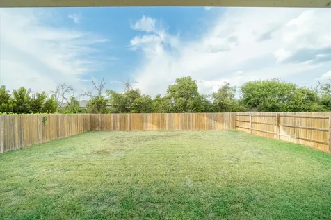 201 Elm Creek Drive Hutto TX 78634