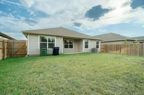 201 Elm Creek Drive Hutto TX 78634