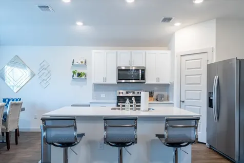 201 Elm Creek Drive Hutto TX 78634