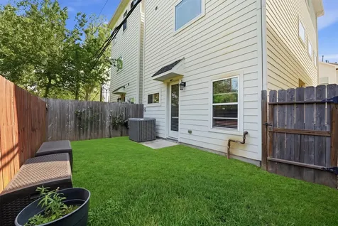 2057 Sherwood Forest Street Houston TX 77043