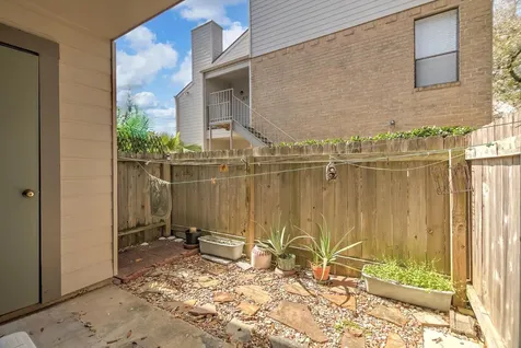 3220 69th Street E3 Galveston TX 77551