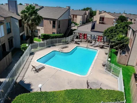 3220 69th Street E3 Galveston TX 77551