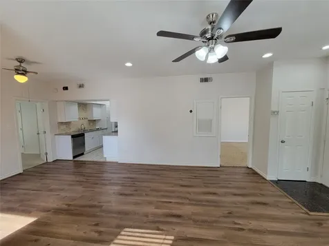 2025 Augusta Drive 303 Houston TX 77057