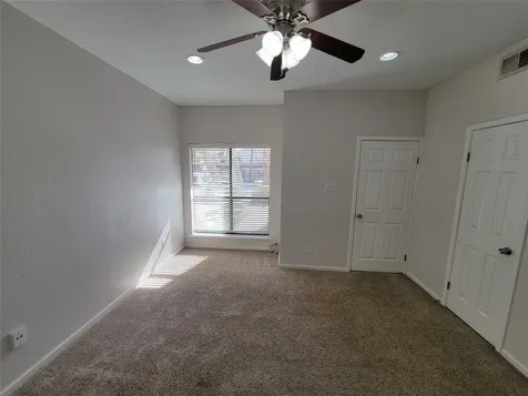 2025 Augusta Drive 303 Houston TX 77057