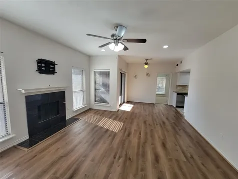 2025 Augusta Drive 303 Houston TX 77057