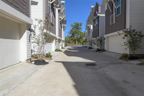 881 Rachel Street D Houston TX 77091