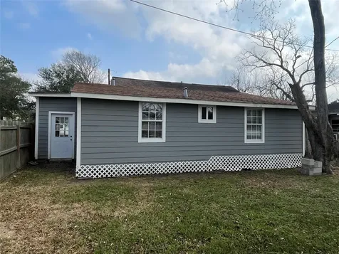 2508 Texas Avenue Pearland TX 77581