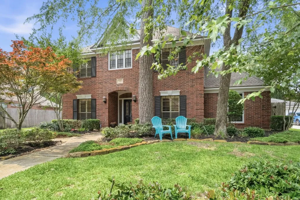 23 Rustic View Court The Woodlands TX 77381