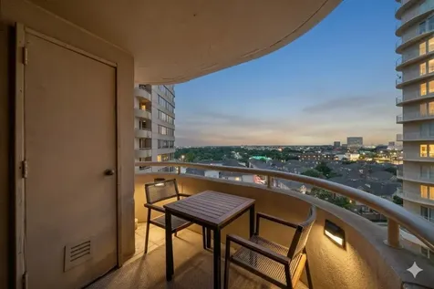 3525 Sage Road 1111 Houston TX 77056