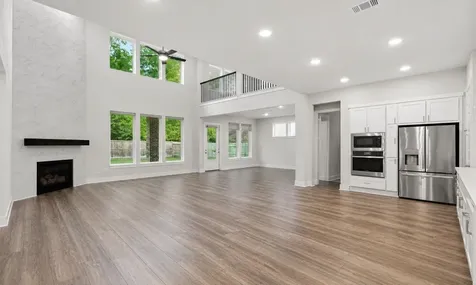 9726 Dani Lake Drive Tomball TX 77375
