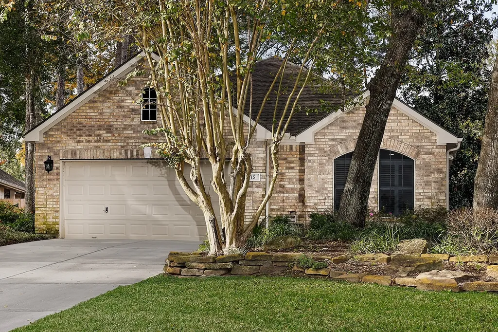 15 Lilac Ridge Place The Woodlands TX 77384
