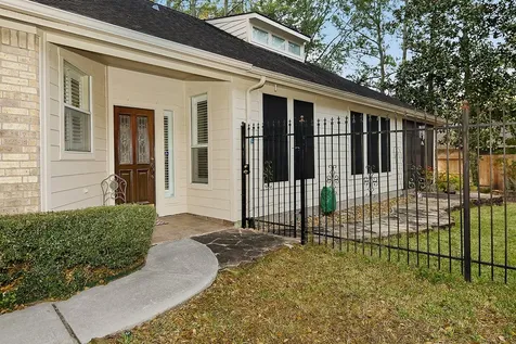 15 Lilac Ridge Place The Woodlands TX 77384
