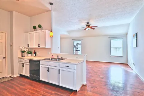 4023 Portman Glen Lane Houston TX 77047