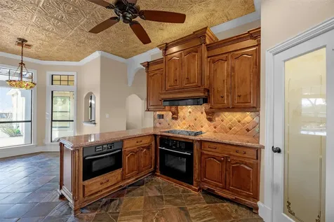 315 Bolling Green Drive Wharton TX 77488