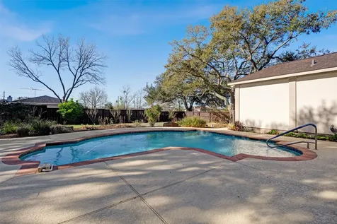 315 Bolling Green Drive Wharton TX 77488