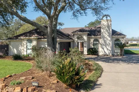 315 Bolling Green Drive Wharton TX 77488