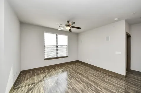 5454 Washington St Avenue 3405 Houston TX 77007