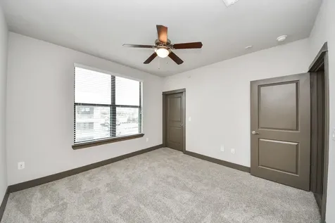 5454 Washington St Avenue 3405 Houston TX 77007