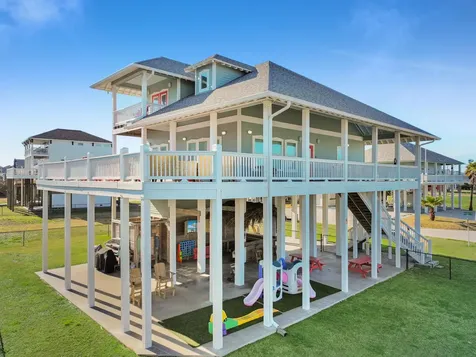 2640 Breaker Drive Crystal Beach TX 77650