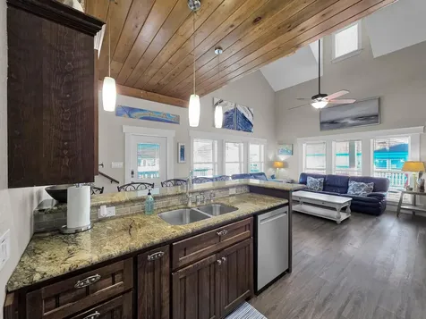 2640 Breaker Drive Crystal Beach TX 77650