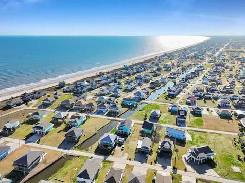 2640 Breaker Drive Crystal Beach TX 77650