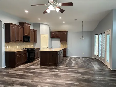 10902 Brighton Gardens Drive Richmond TX 77406