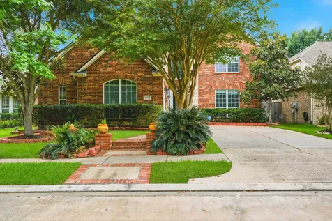 18431 W Laura Shore Drive Cypress TX 77433