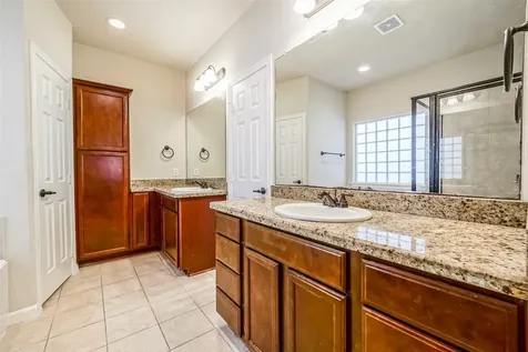 1117 Saint Agnes Street D Houston TX 77030