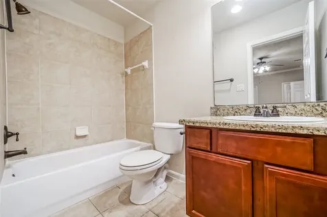 1117 Saint Agnes Street D Houston TX 77030