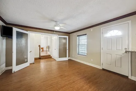33 Lakeside Drive Hitchcock TX 77563