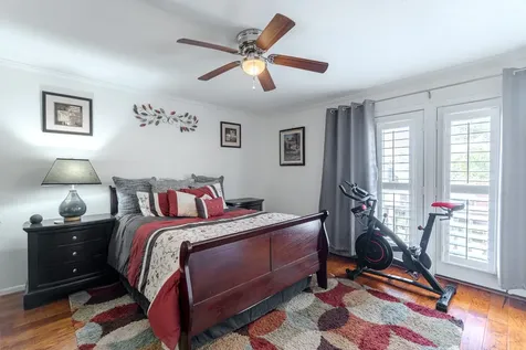 6339 Del Monte Drive SW 95 Houston TX 77057