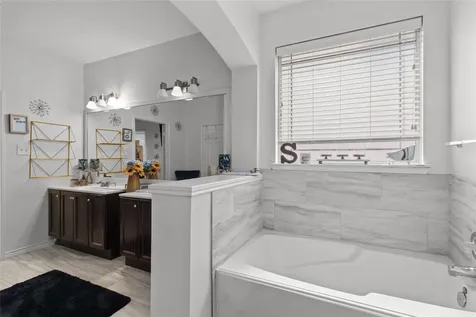 10902 Spruce Drive N La Porte TX 77571