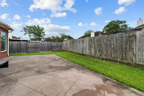 10902 Spruce Drive N La Porte TX 77571
