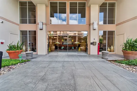 3505 Sage Road 314 Houston TX 77056