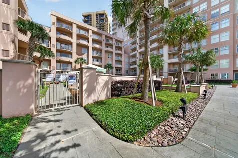 3505 Sage Road 314 Houston TX 77056