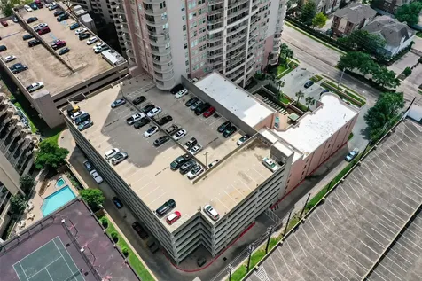 3505 Sage Road 314 Houston TX 77056