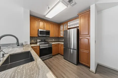 3505 Sage Road 314 Houston TX 77056