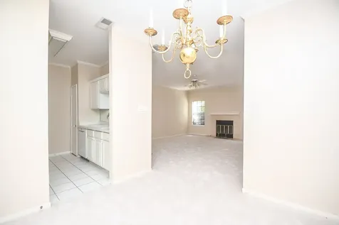 9800 Pagewood Lane 2108 Houston TX 77042