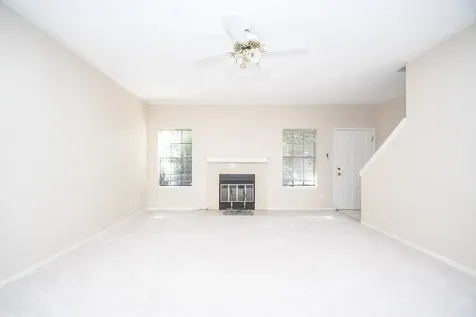 9800 Pagewood Lane 2108 Houston TX 77042