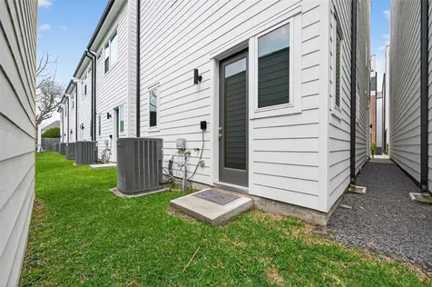 5841 Dolores Street Houston TX 77057