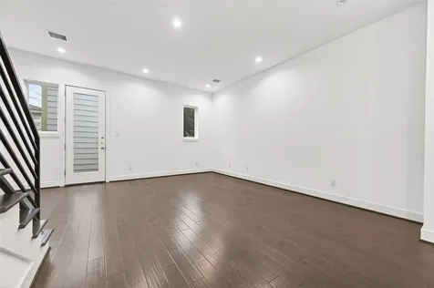 5841 Dolores Street Houston TX 77057