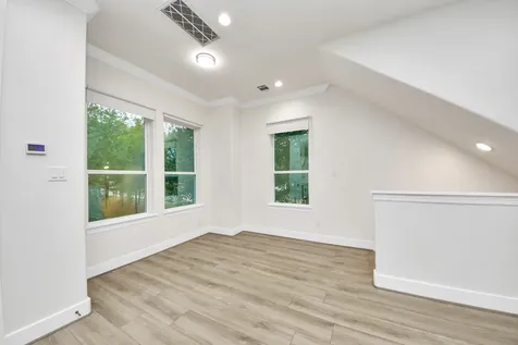 2007 Briley Street Houston TX 77004