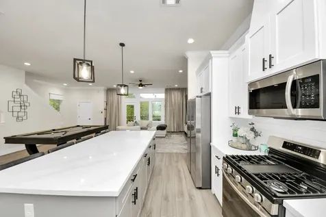 2007 Briley Street Houston TX 77004