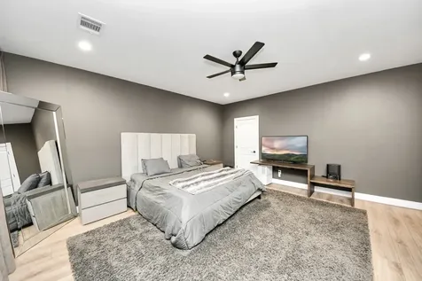 2007 Briley Street Houston TX 77004