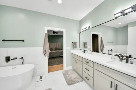 2007 Briley Street Houston TX 77004