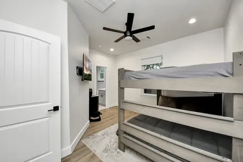 2007 Briley Street Houston TX 77004