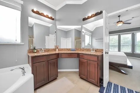 12912 Southern Manor Drive Pearland TX 77584