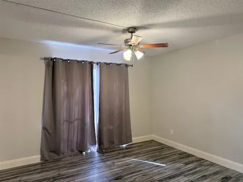 6701 Sands Point Drive 48 Houston TX 77074